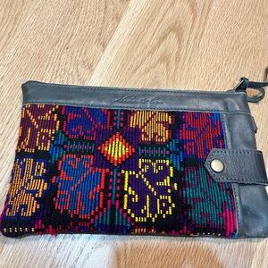 Nena Everyday Clutch